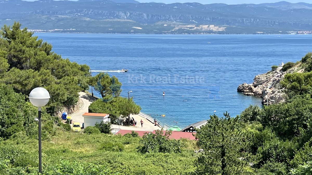 Kuća Na prodaju VRBNIK