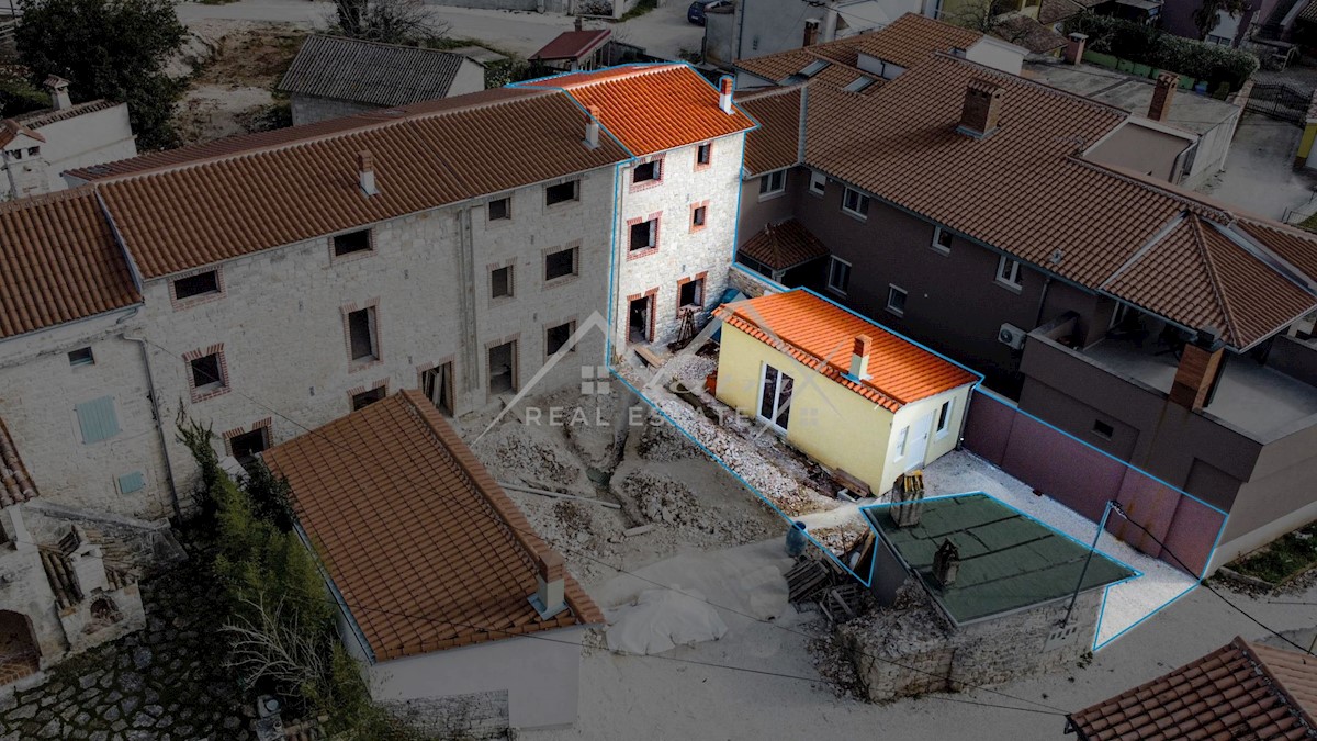 Haus Zu verkaufen - ISTARSKA SVETVINČENAT