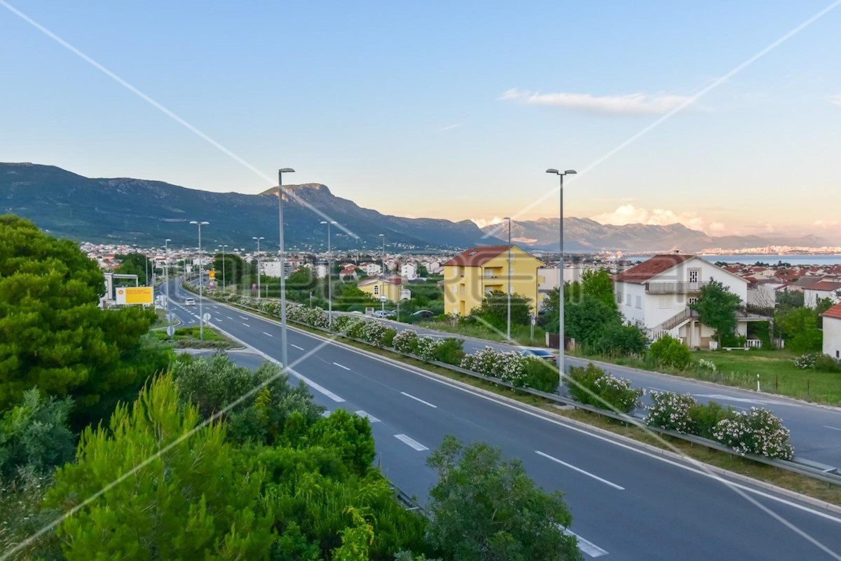 Pozemok Na predaj - SPLITSKO-DALMATINSKA KAŠTELA