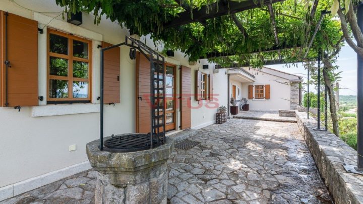 House for sale 637 m² – Krk