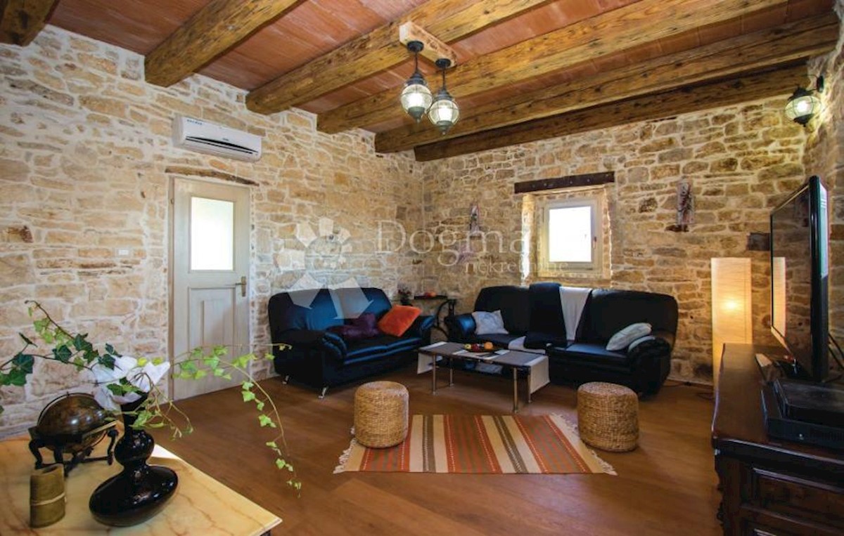 House For sale - ISTARSKA SVETVINČENAT