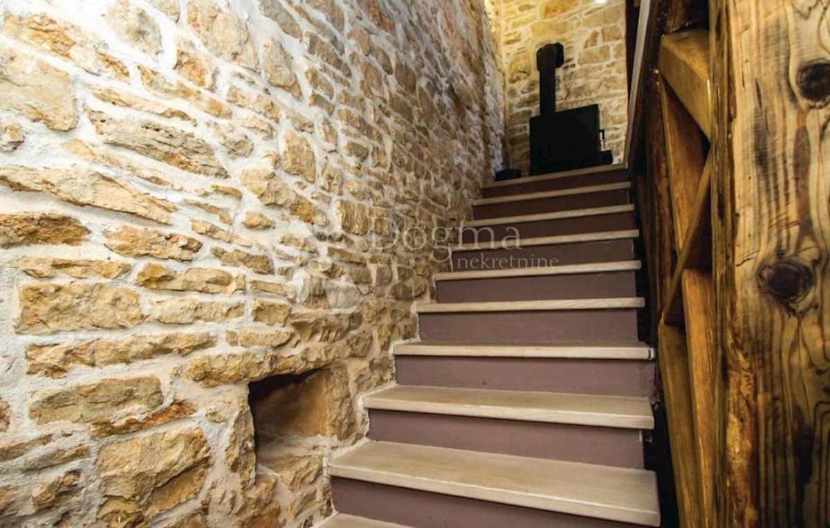 House For sale - ISTARSKA SVETVINČENAT