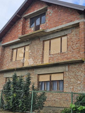 Haus zu verkaufen 183 m² – Kelemen