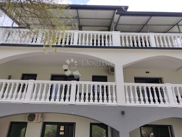 Dom na predaj 421 m² – Malinska