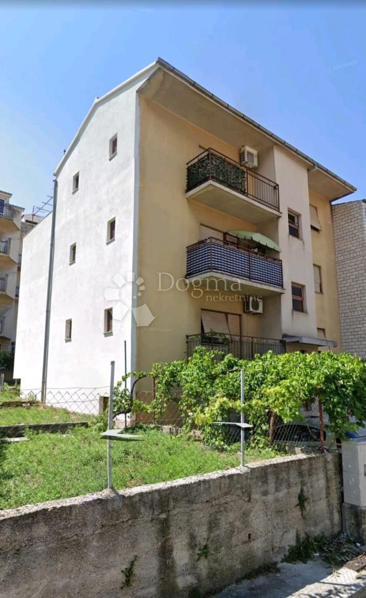 House For sale - SPLITSKO-DALMATINSKA SPLIT