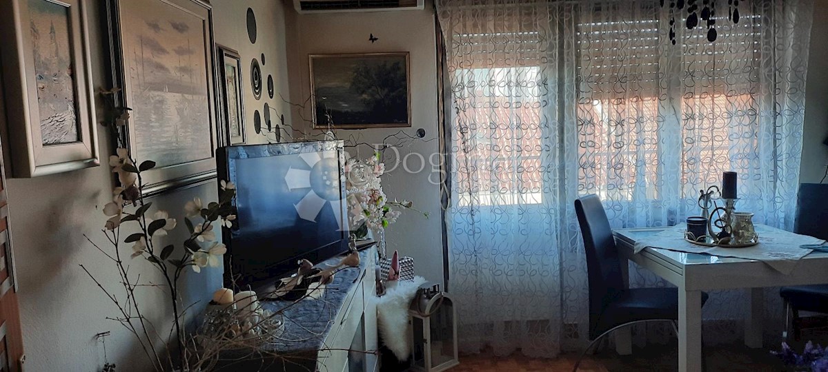 House For sale - SPLITSKO-DALMATINSKA SPLIT