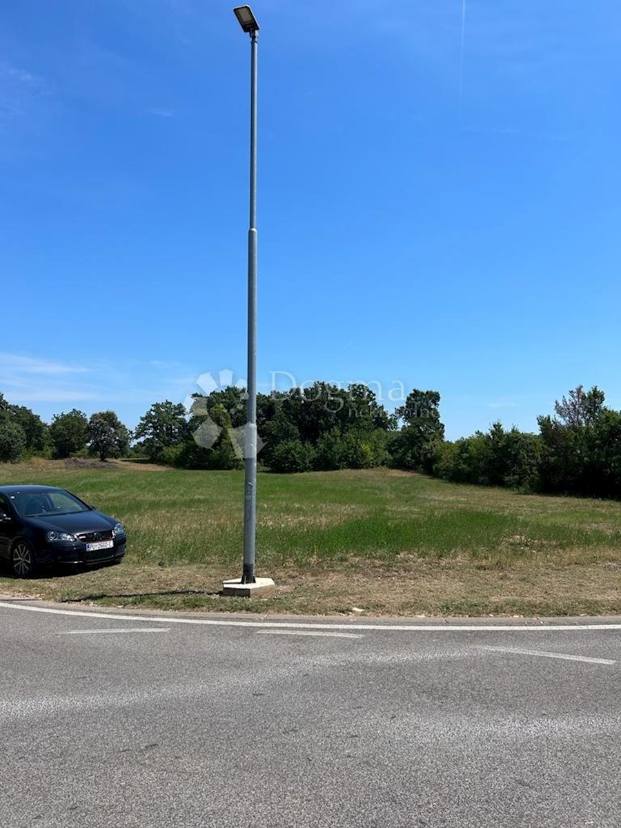 Parcela Naprodaj - ISTARSKA Marčana