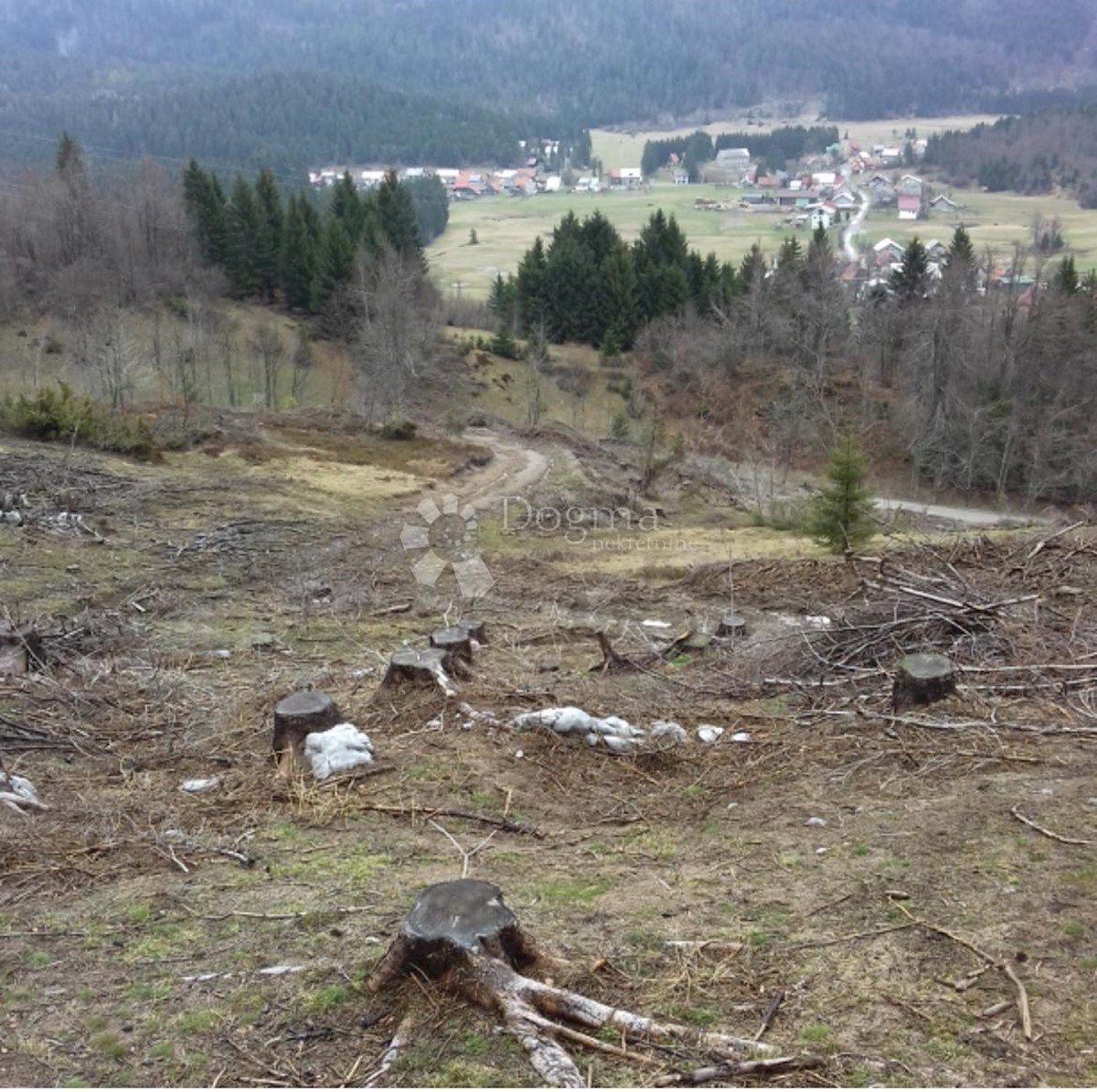 Zemljište Na prodaju - PRIMORSKO-GORANSKA MRKOPALJ