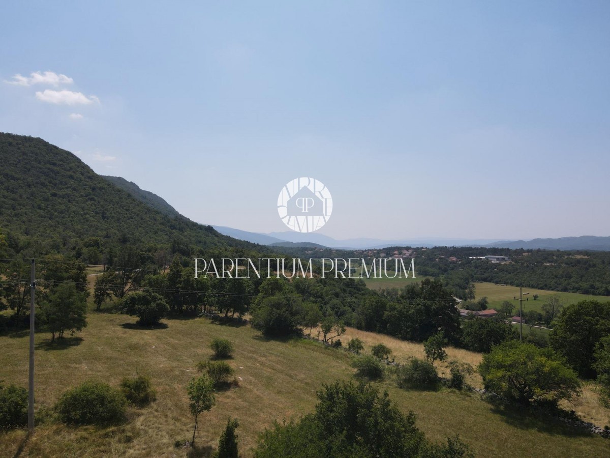 Land For sale - ISTARSKA LUPOGLAV