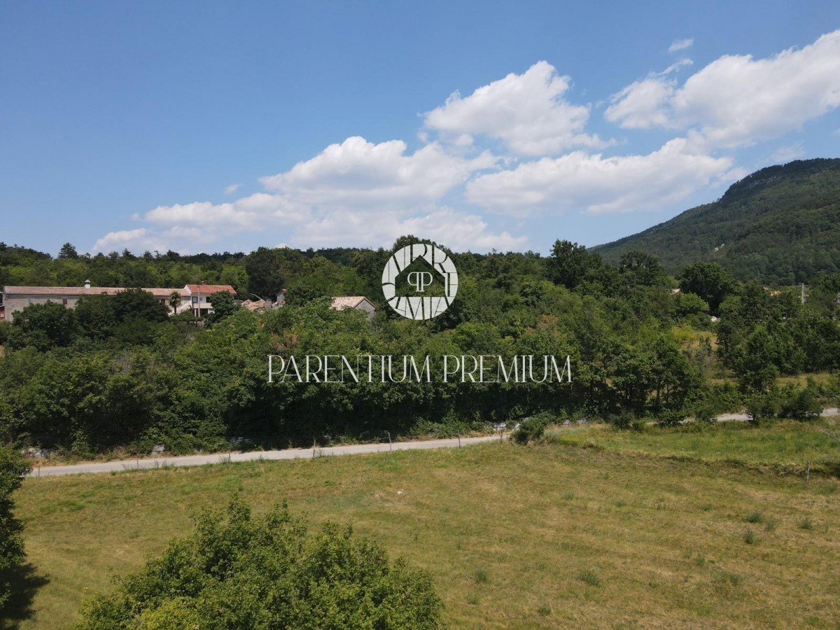 Land For sale - ISTARSKA LUPOGLAV