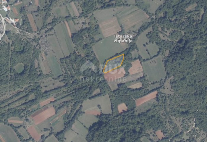 Zemljište na prodaju 4571 m² – Barban