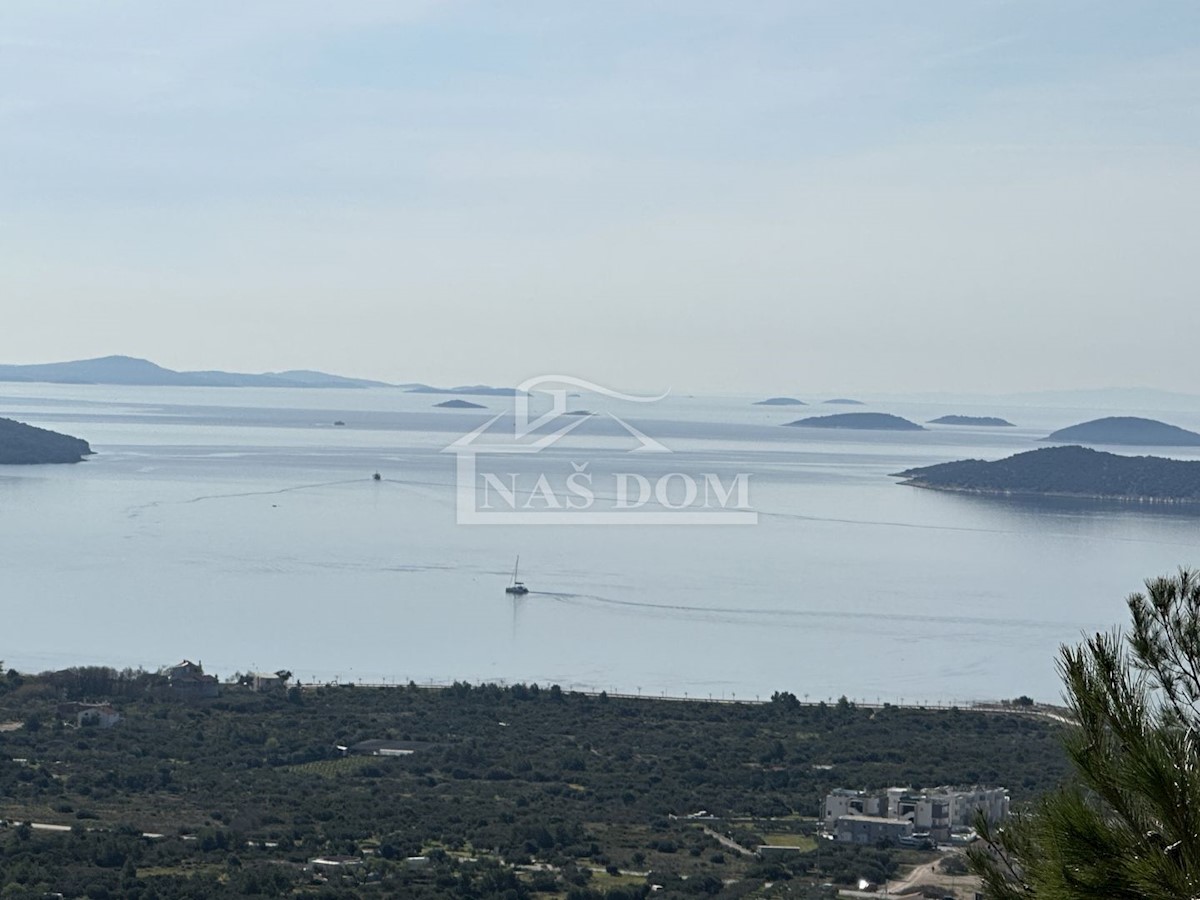 Land For sale - ŠIBENSKO-KNINSKA VODICE