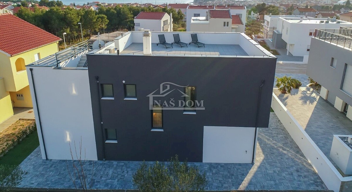 Casa In vendita - ŠIBENSKO-KNINSKA VODICE