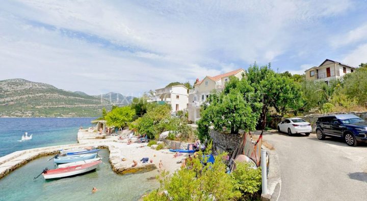 Kuća na prodaju 1812 m² – Račišće
