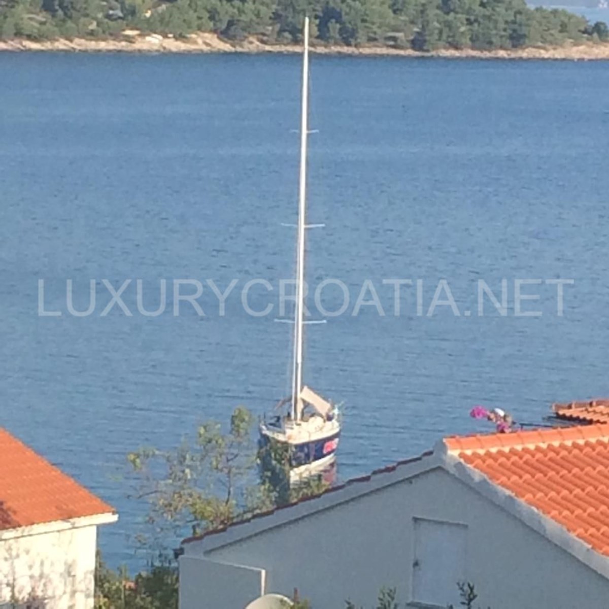 House For sale - SPLITSKO-DALMATINSKA Šolta