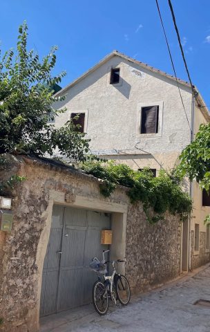 House for sale 300 m² – Stari Grad