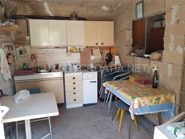 House For sale - Splitsko-dalmatinska šolta - foto 2/39
