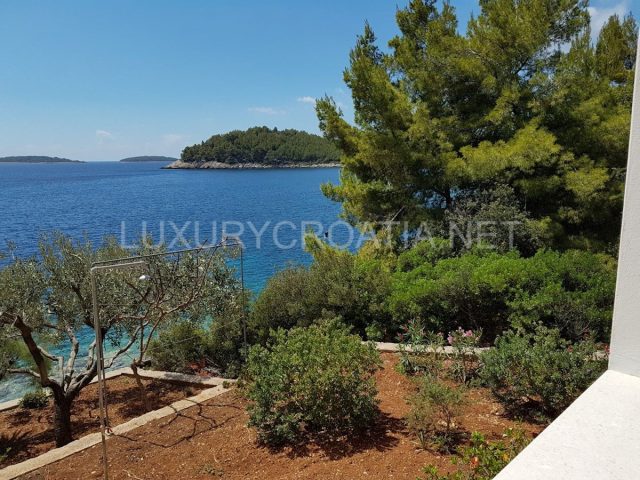 Kuća na prodaju 400 m² – Korčula