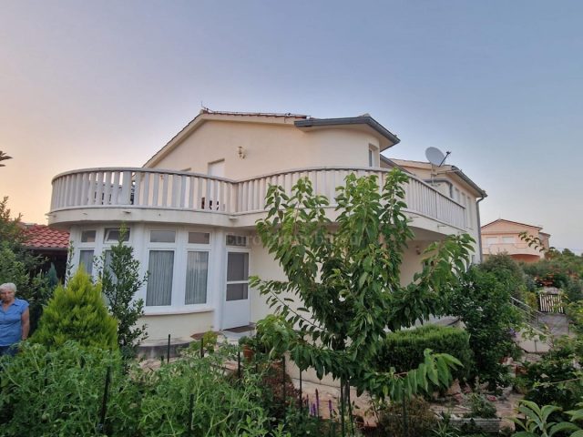 Casa in vendita 325 m² – Vodice