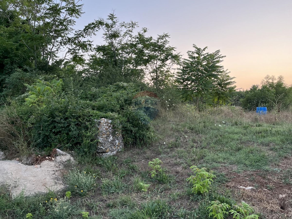 Parcela Naprodaj - ISTARSKA Marčana