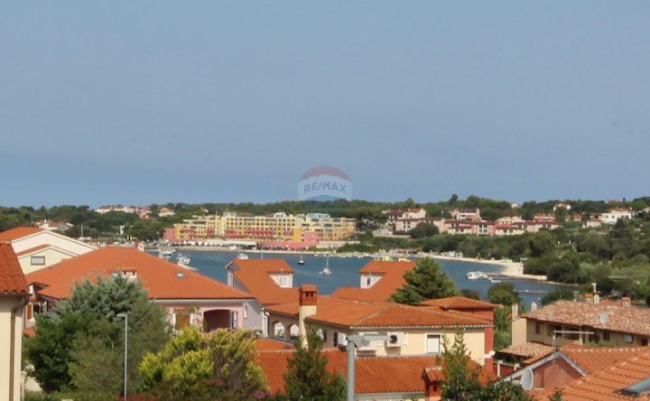 Stan na prodaju 105 m² – Banjole