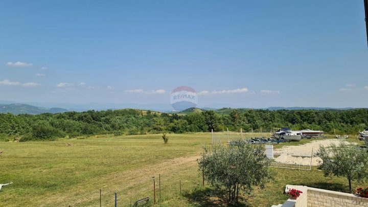 Pozemok na predaj 1576 m² – Vižinada