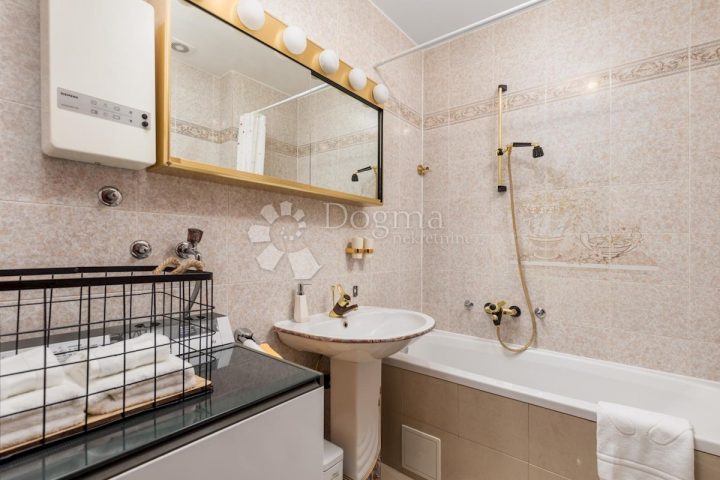 Appartement À louer - Primorsko-goranska Opatija - foto 5/13