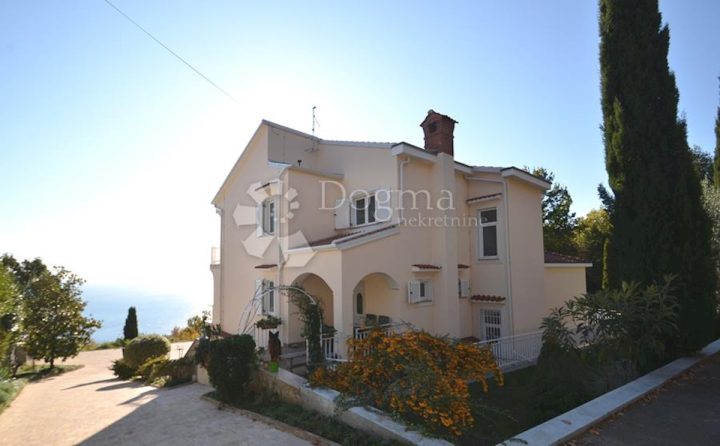 Casa in vendita 380 m² – Opatija