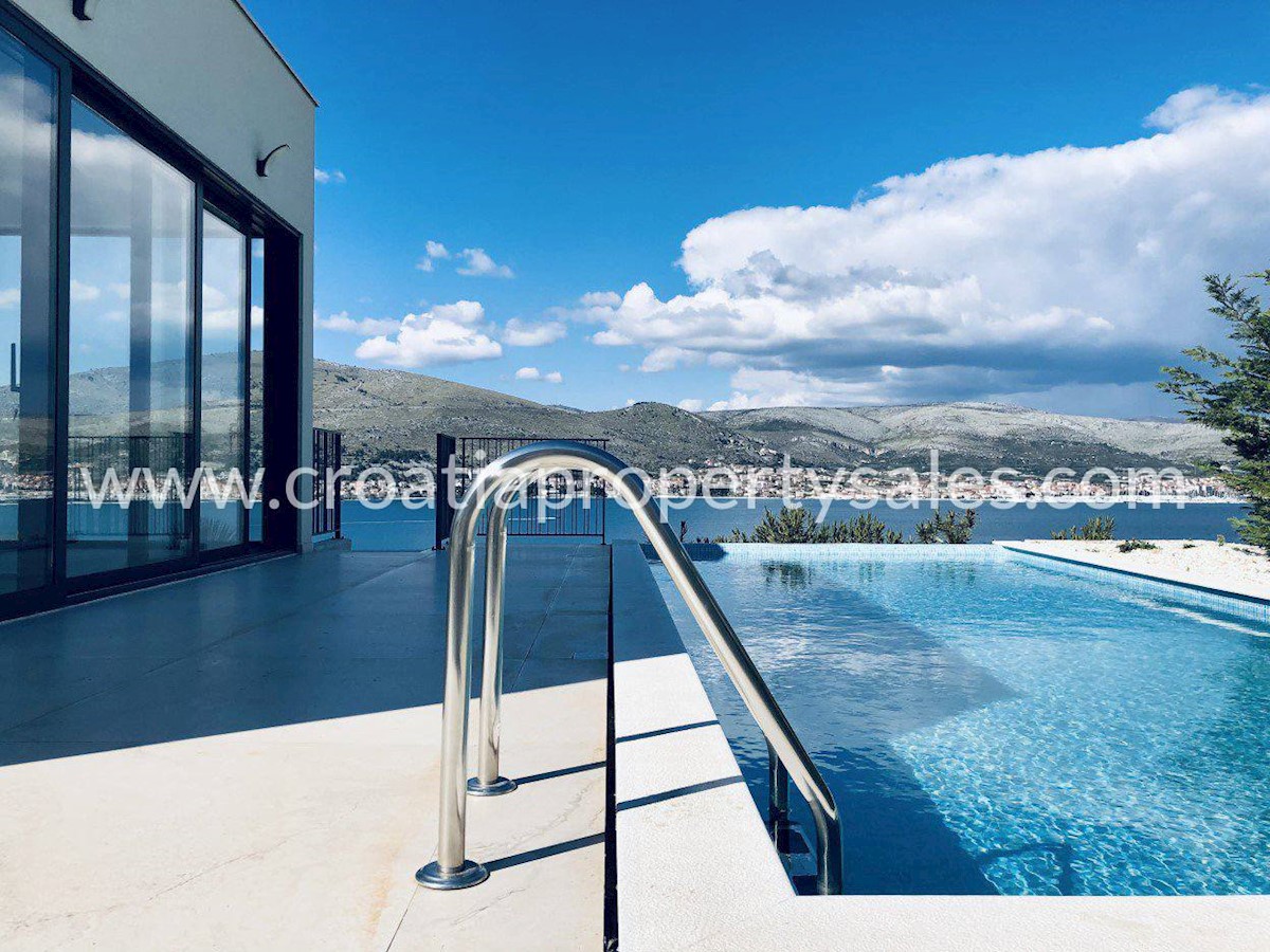 House For sale - SPLITSKO-DALMATINSKA TROGIR