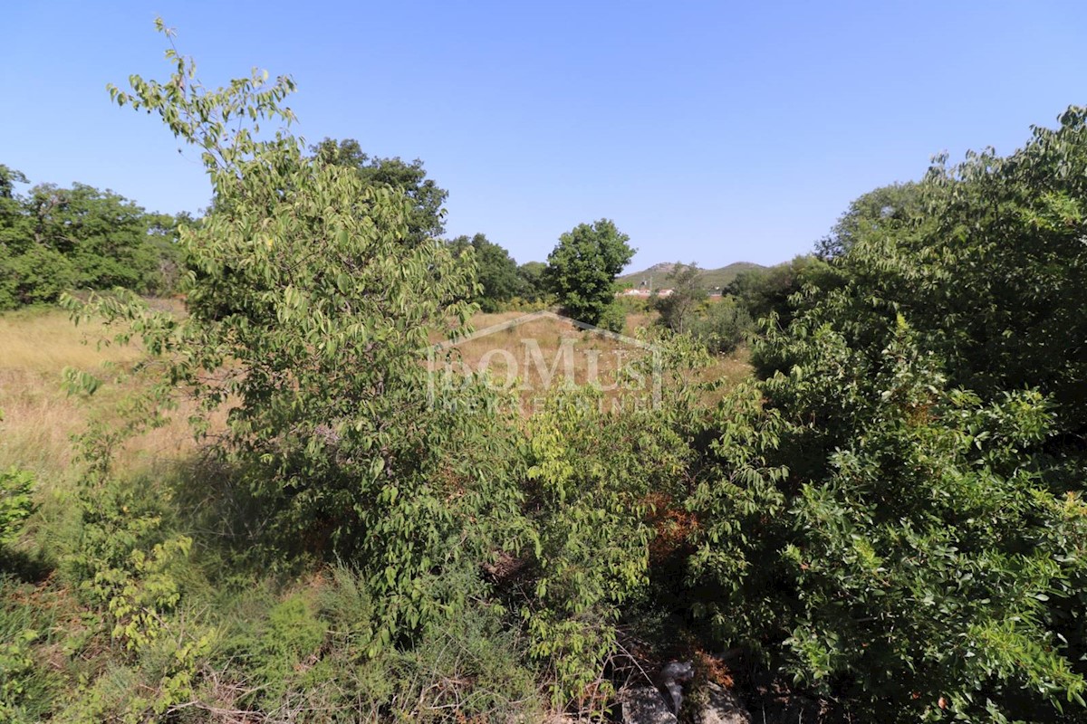 Land For sale - ŠIBENSKO-KNINSKA ŠIBENIK