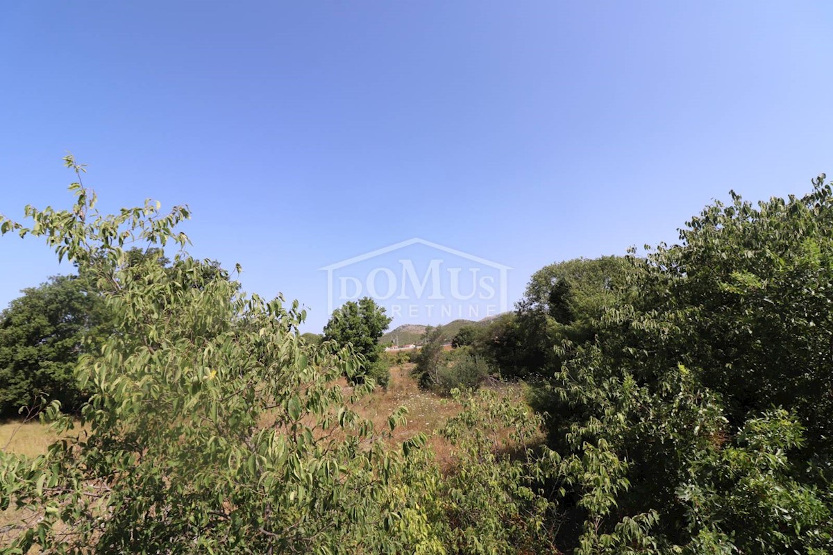 Land For sale - ŠIBENSKO-KNINSKA ŠIBENIK