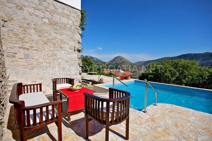 Dom na predaj 300 m² – Split