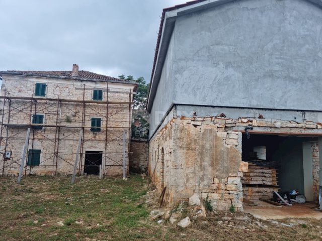 Hiša Naprodaj - Istarska Tinjan - foto 2/6