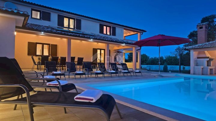 Kuća na prodaju 300 m² – Barban