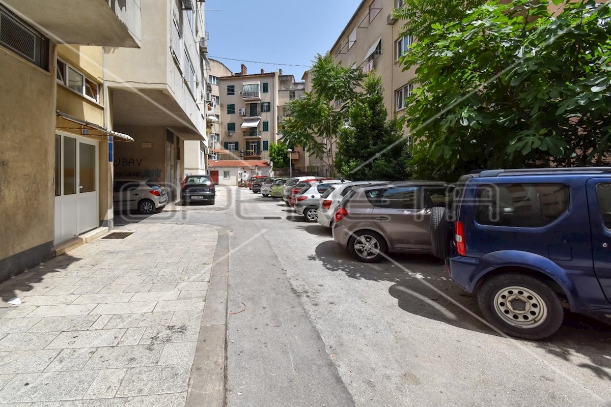 Apartmán Na predaj - SPLITSKO-DALMATINSKA SPLIT