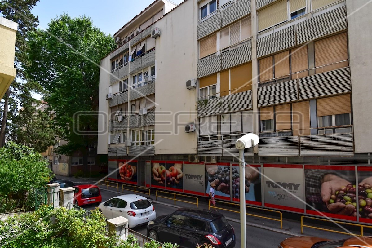 Apartmán Na predaj - SPLITSKO-DALMATINSKA SPLIT