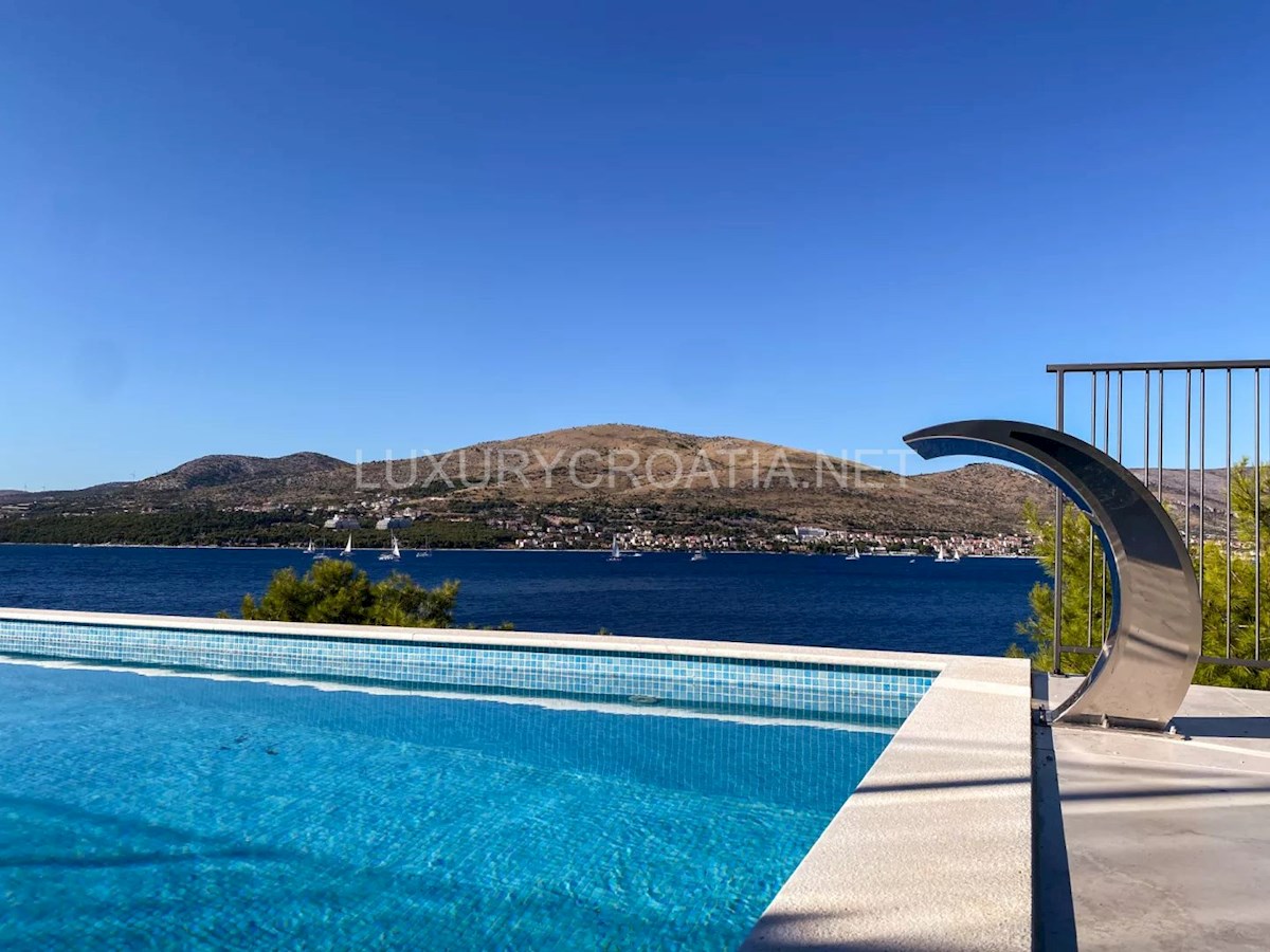 Casa In vendita - SPLITSKO-DALMATINSKA TROGIR