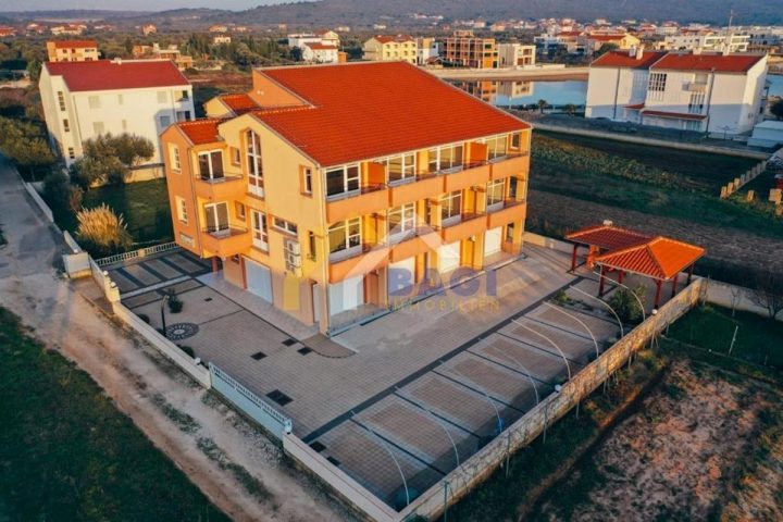 Dům na prodej 525 m² – Sukošan