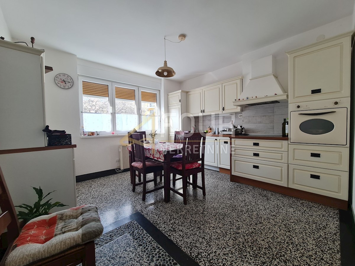 Apartmán Na predaj - PRIMORSKO-GORANSKA RIJEKA