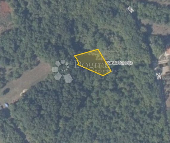 Zemljište na prodaju 848 m² – Peruški