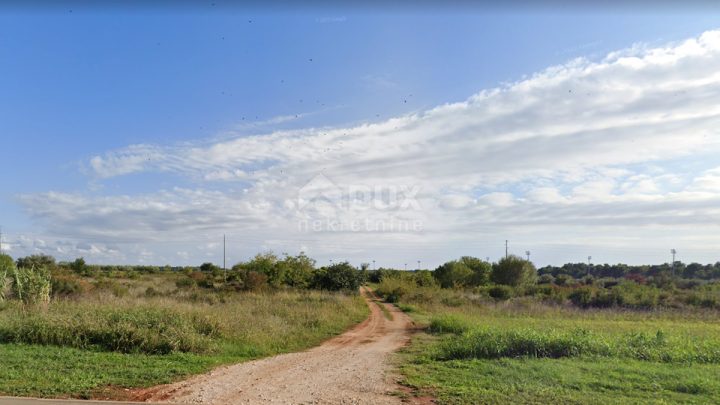 Działka na sprzedaż 2280 m² – Novigrad