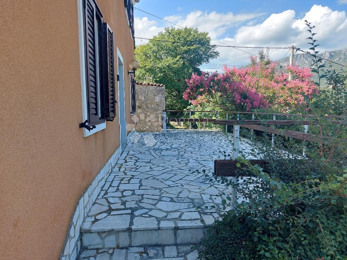 Hiša Na predaj - PRIMORSKO-GORANSKA VINODOLSKA OPĆINA