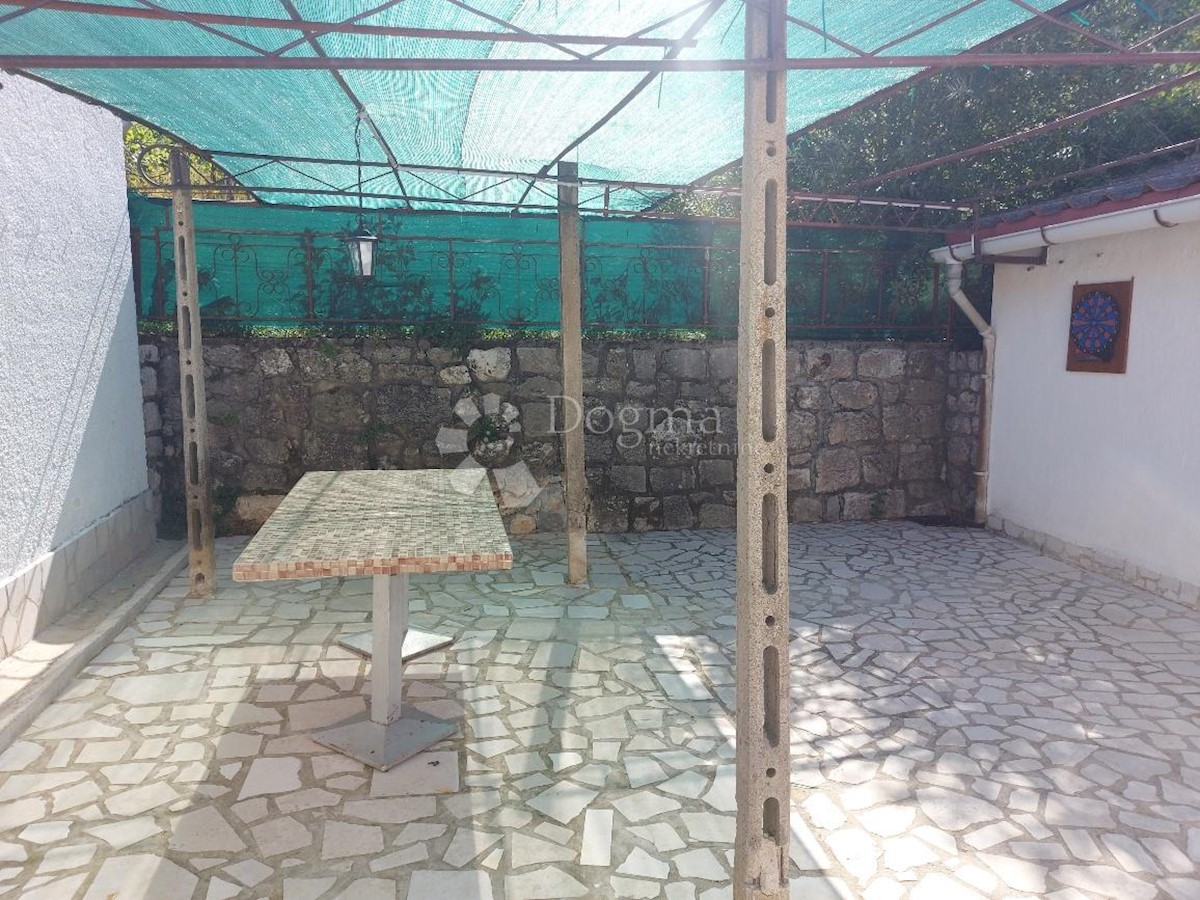 Hiša Na predaj - PRIMORSKO-GORANSKA VINODOLSKA OPĆINA