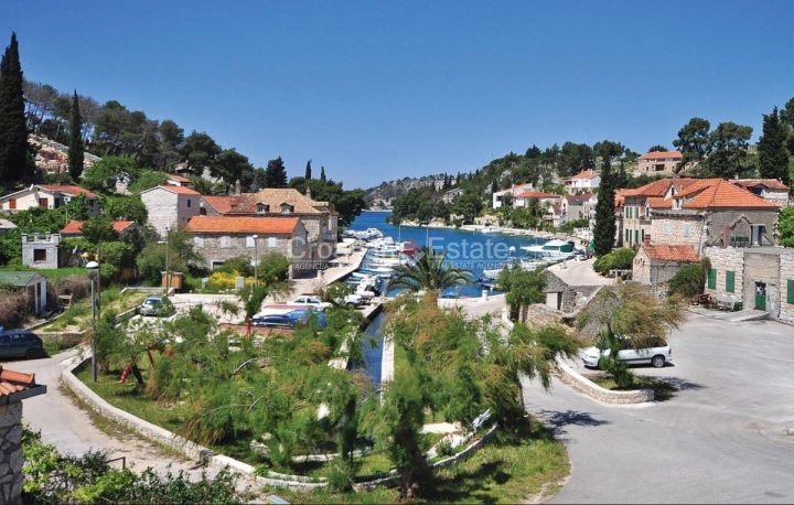 Parcela Naprodaj - Splitsko-dalmatinska Brač - foto 3/8