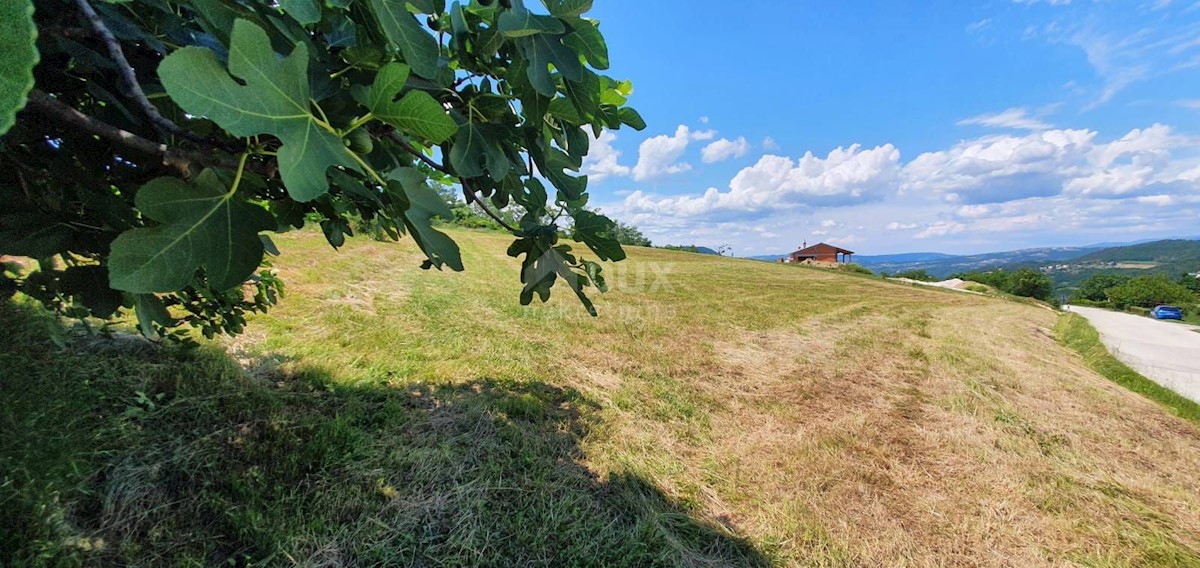 Działka Na sprzedaż - ISTARSKA PAZIN