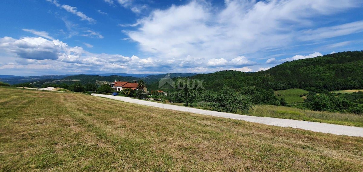 Zemljište Na prodaju - ISTARSKA PAZIN