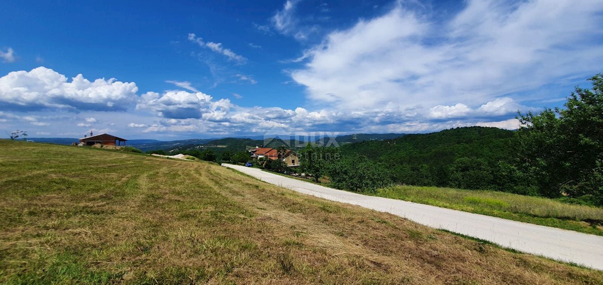 Działka Na sprzedaż - ISTARSKA PAZIN