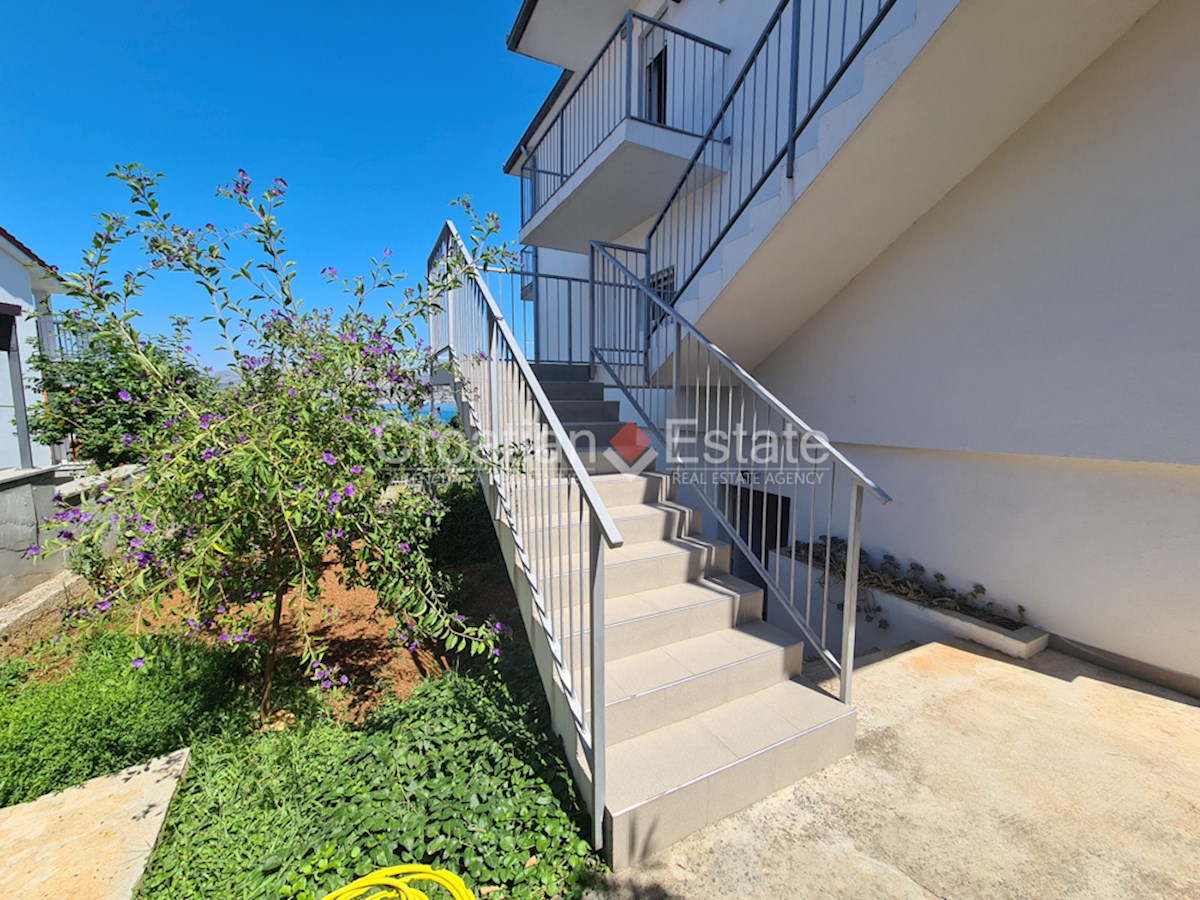 Casa In vendita - SPLITSKO-DALMATINSKA ČIOVO