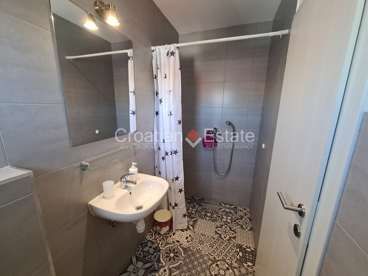 Casa In vendita - SPLITSKO-DALMATINSKA ČIOVO