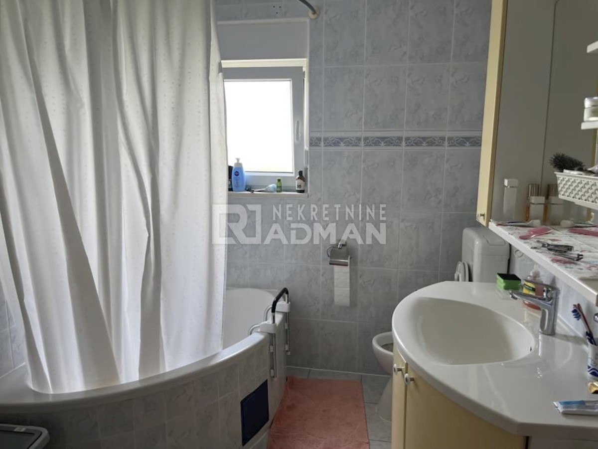 House For sale - SPLITSKO-DALMATINSKA KAŠTELA